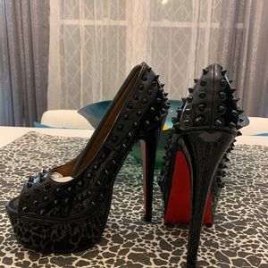 Super cute Bella high heels! ❤️